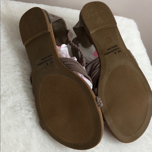 Sandals - Picture 2 of 2